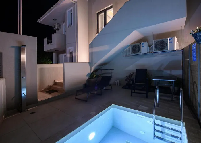 Archetypo Luxury Living Apartment *