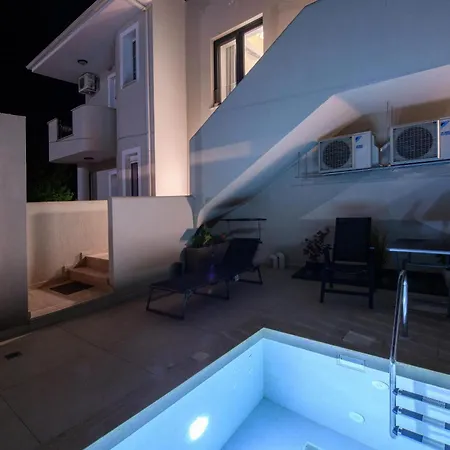 Archetypo Luxury Living Apartment *